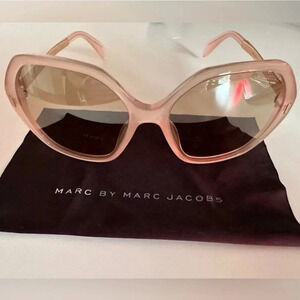 Marc by Marc Jacob Sunglasses EUC Great condition no scratches